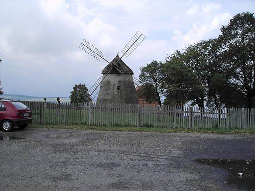 055  Kuželov - větrný mlýn.JPG